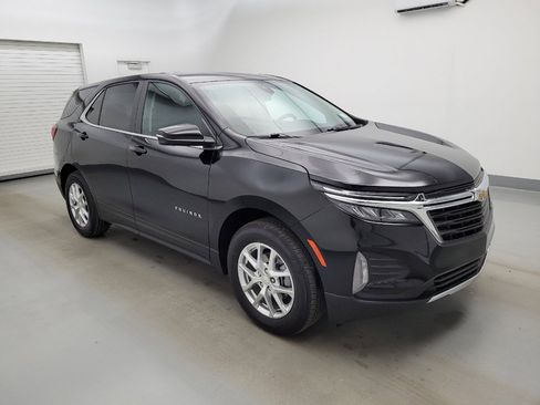 Used 2024 Chevrolet Equinox LT AWD/4WD image 11