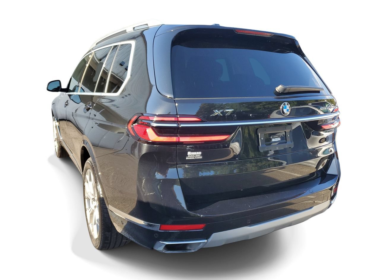 Used 2025 BMW X7 xDrive40i w/ Premium Package AWD/4WD image 3