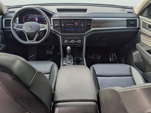 Certified 2023 Volkswagen Atlas SE image 13