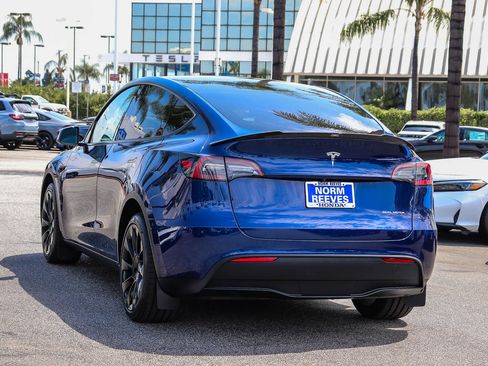 Used 2023 Tesla Model Y Long Range AWD/4WD image 13