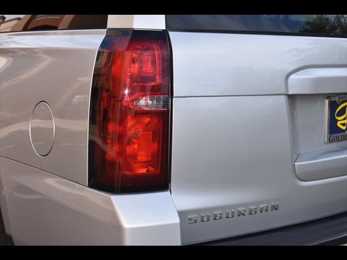 Used 2016 Chevrolet Suburban LT w/ Luxury Package image 50