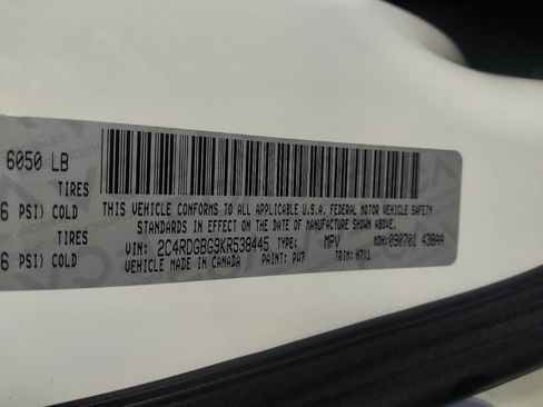 Used 2019 Dodge Grand Caravan SE w/ UConnect Hands-Free Group FWD image 33