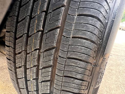 Used 2001 Nissan Pathfinder LE image 17