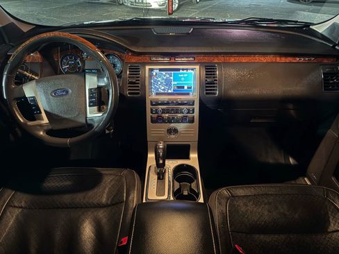 Used 2011 Ford Flex Limited image 25
