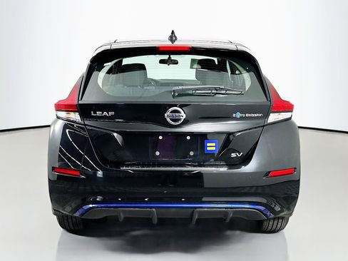 Used 2019 Nissan Leaf SV w/ SV All Weather Package FWD image 6