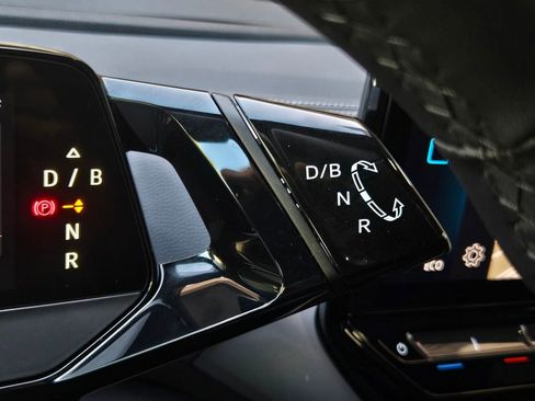 Certified 2023 Volkswagen ID.4 Pro S Plus AWD/4WD image 22