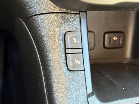 Used 2019 GMC Acadia SLE w/ Driver Alert Package I AWD/4WD image 17
