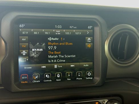 Used 2023 Jeep Wrangler Unlimited w/ 8.4" Radio Group AWD/4WD image 19