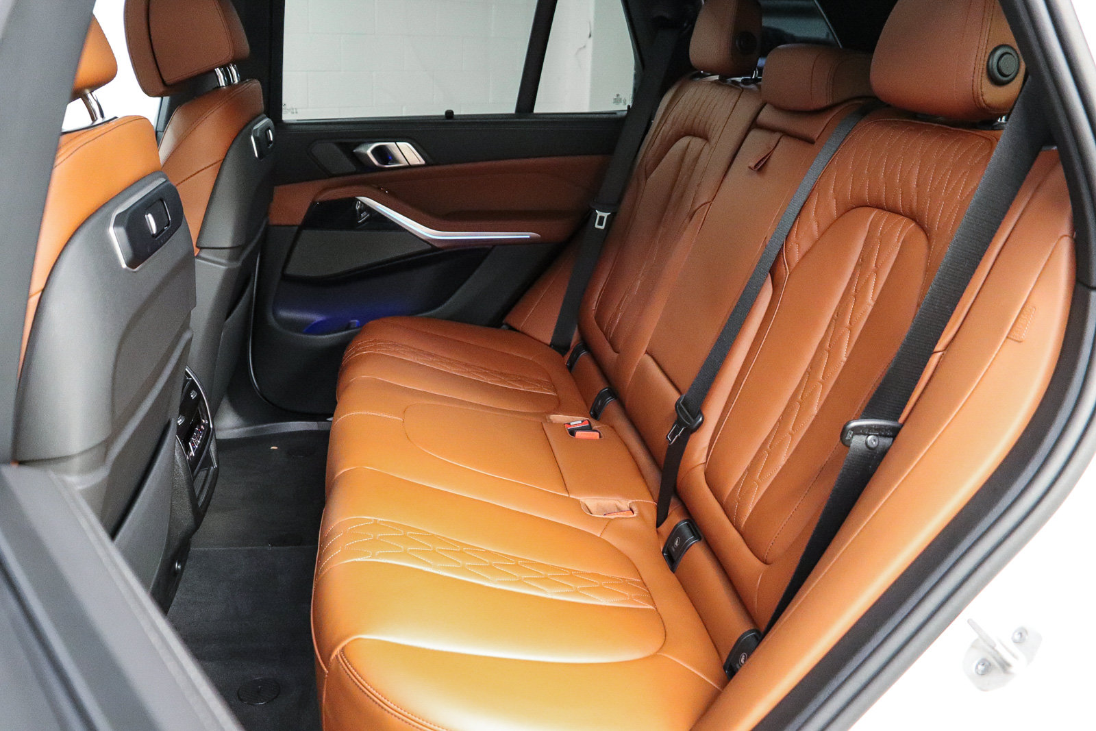 Used 2026 BMW X5 xDrive40i w/ M Sport Package AWD/4WD image 18