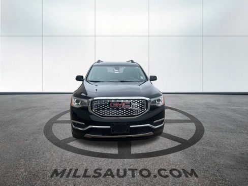 Used 2018 GMC Acadia Denali w/ Technology Package AWD/4WD image 2