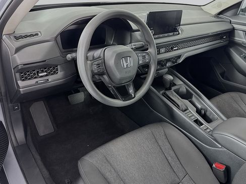 Certified 2023 Honda Accord EX image 9