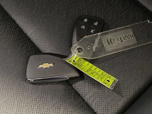 Used 2026 Chevrolet Equinox LT w/ Convenience Package II FWD image 19