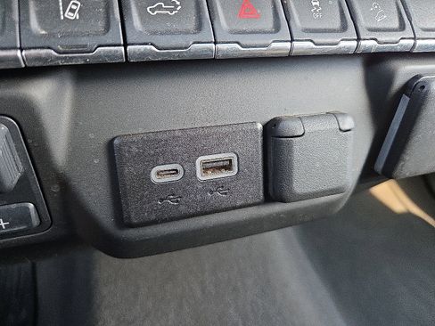 Used 2025 Chevrolet Silverado 2500 Custom w/ Custom Convenience Package image 20