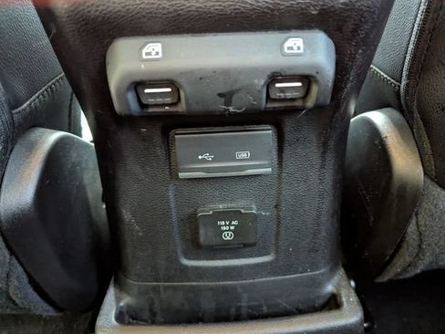 Used 2020 Jeep Wrangler Unlimited Sahara AWD/4WD image 24