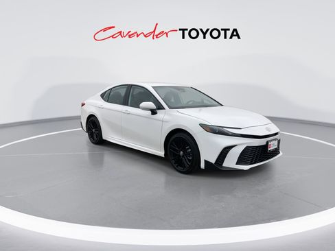 Certified 2026 Toyota Camry SE image 2