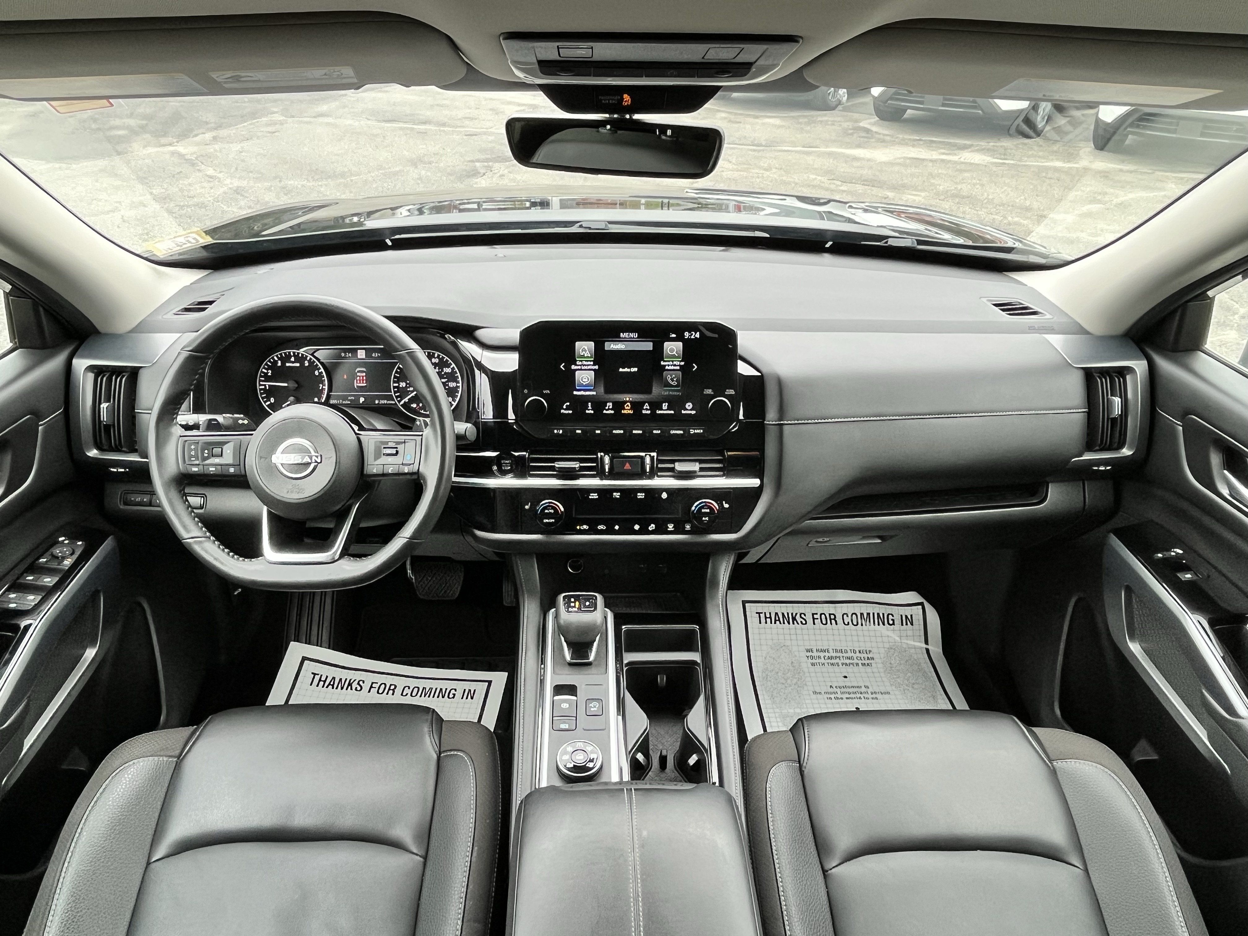 Used 2025 Nissan Pathfinder SL AWD/4WD image 18