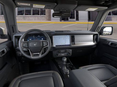 New 2026 Ford Bronco Outer Banks AWD/4WD image 9