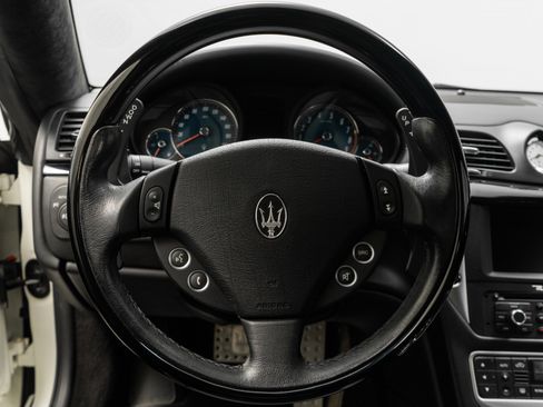 Used 2012 Maserati GranTurismo S image 15