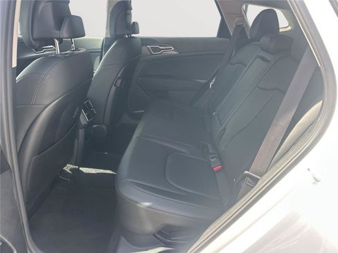 Used 2023 Kia Sportage EX AWD/4WD image 19