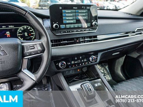 Used 2023 Mitsubishi Outlander SEL image 34