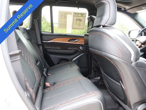 Used 2022 Jeep Grand Cherokee Summit AWD/4WD image 13