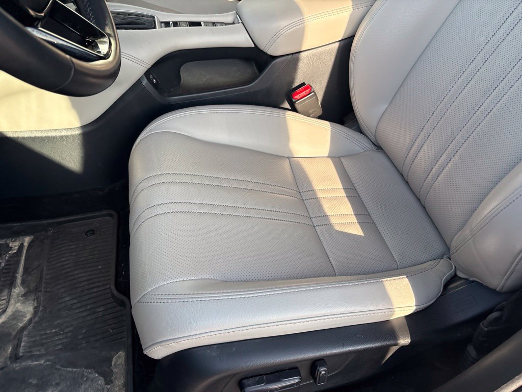 Certified 2025 Honda HR-V EX-L image 12