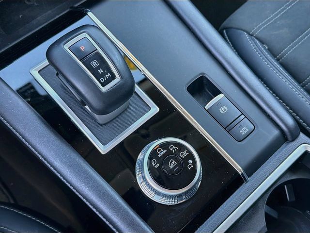 Used 2024 Mitsubishi Outlander SE FWD image 17