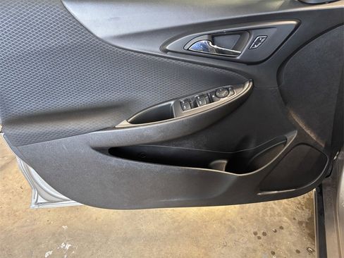 Used 2024 Chevrolet Malibu LT image 9