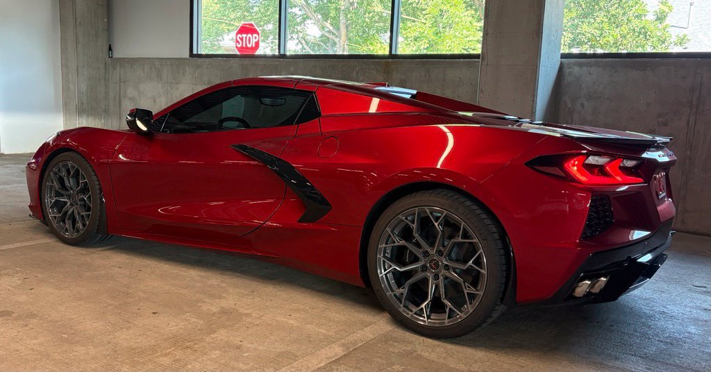 Used 2024 Chevrolet Corvette Stingray Preferred Conv w/ Battery Protection Package RWD image 3