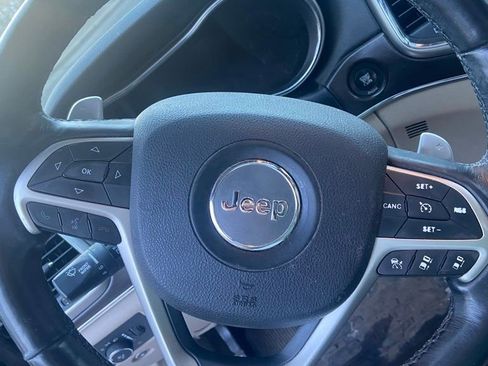 Used 2016 Jeep Grand Cherokee Limited w/ Luxury Group II AWD/4WD image 9