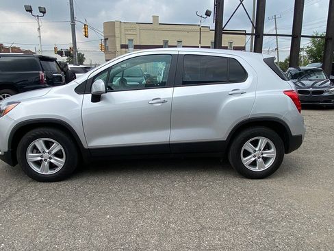 Used 2020 Chevrolet Trax LS w/ Tint and Cruise Package FWD image 11