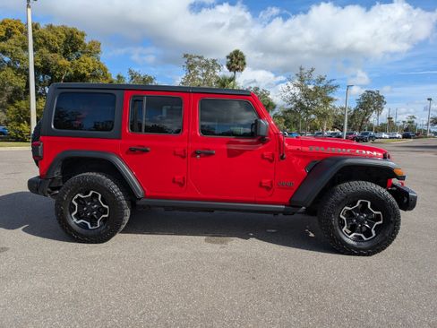 Used 2021 Jeep Wrangler Unlimited Rubicon image 3