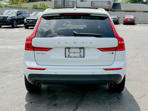 Used 2021 Volvo XC60 T5 Momentum w/ Advanced Package image 7