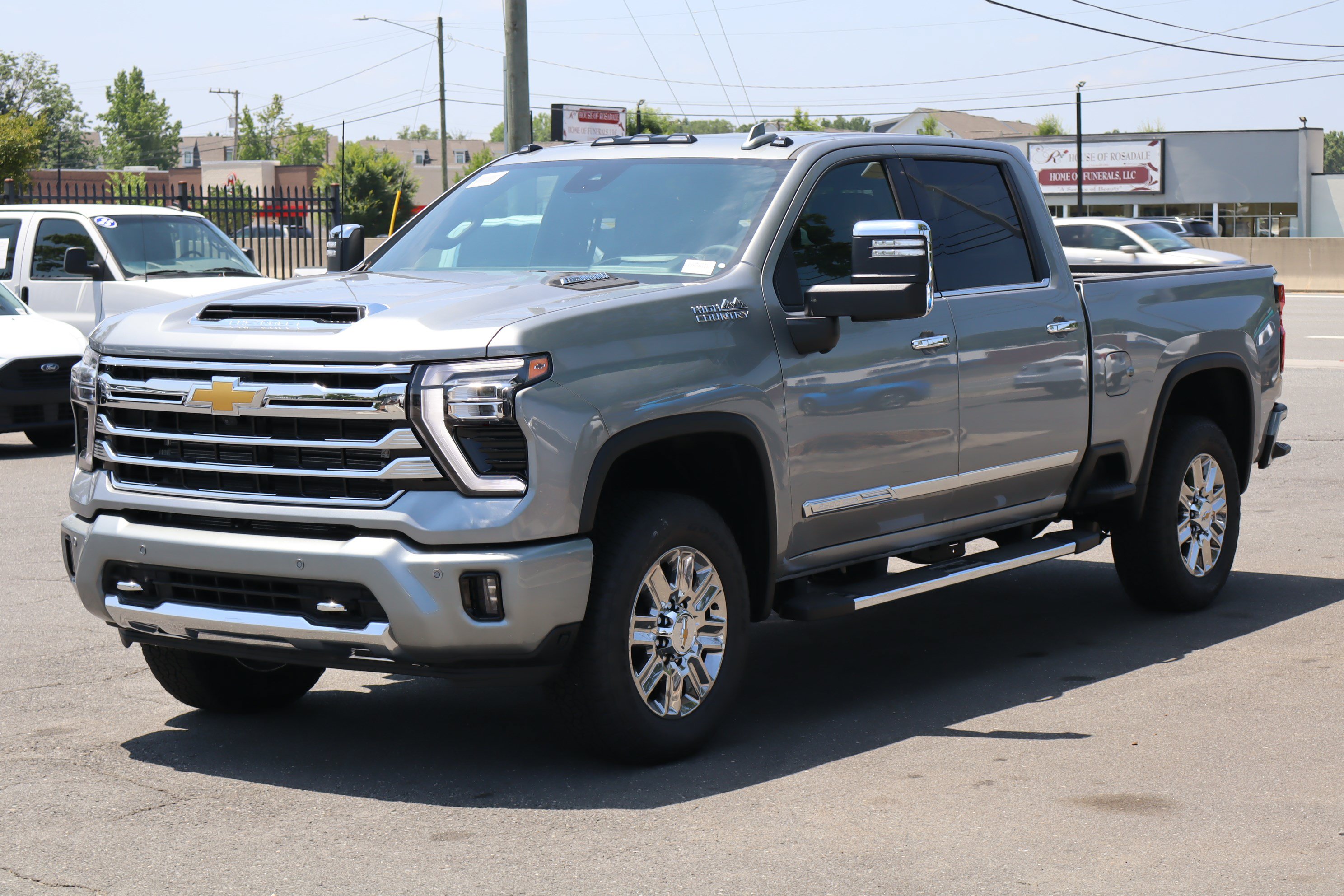 New 2026 Chevrolet Silverado 2500 High Country w/ High Country Premium Package AWD/4WD image 3