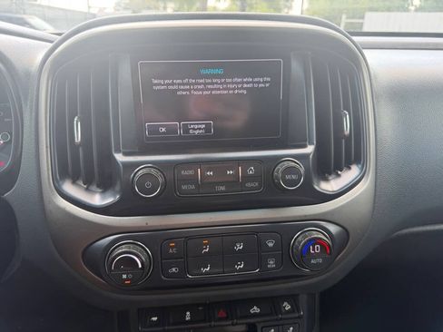 Used 2016 Chevrolet Colorado Z71 AWD/4WD image 19