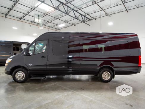Used 2024 Mercedes-Benz Sprinter 3500 image 16