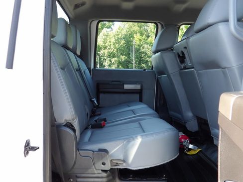 Used 2023 Ford F750 2WD Crew Cab Super Duty image 50