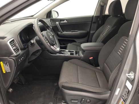 Used 2020 Kia Sportage LX w/ LX Popular Package image 17