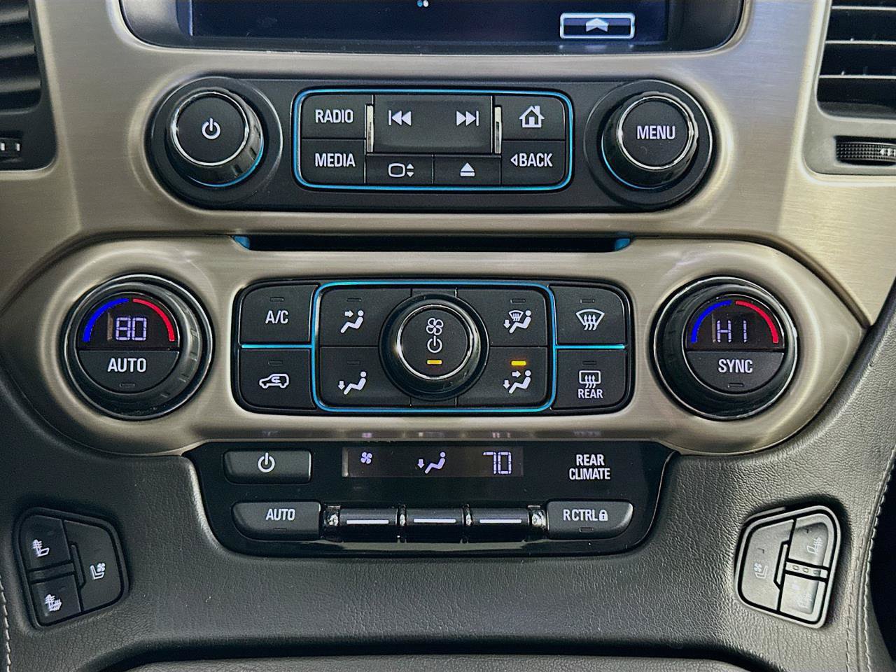 Used 2019 GMC Yukon Denali AWD/4WD image 16