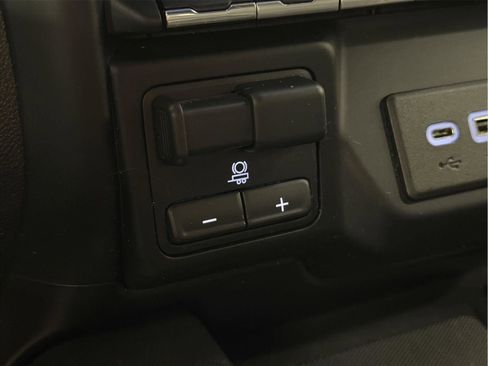 Certified 2021 GMC Sierra 1500 AT4 w/ AT4 Preferred Package AWD/4WD image 35