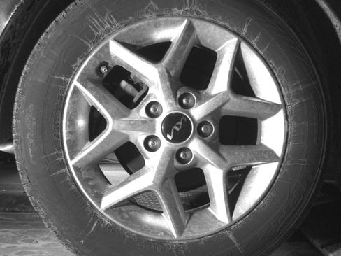 Used 2025 Kia Soul LX w/ LX Technology Package image 15