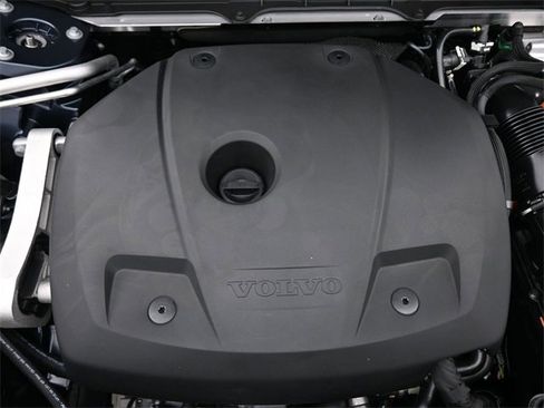 New 2026 Volvo XC90 T8 Plus image 40