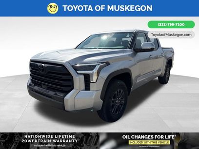 New 2025 Toyota Tundra SR5 w/ SR5 Convenience Package