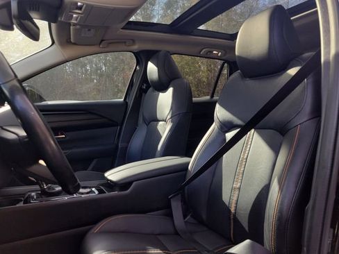 Used 2023 MAZDA CX-50 AWD 2.5 S w/ Premium Plus Pkg image 17