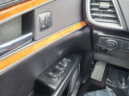 Used 2016 Lincoln MKX Select w/ Climate Package image 38