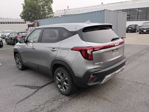 Used 2024 Kia Seltos LX AWD/4WD image 8