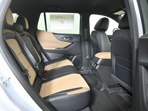 New 2026 Chevrolet Equinox ACTIV w/ Convenience Package III AWD/4WD image 16