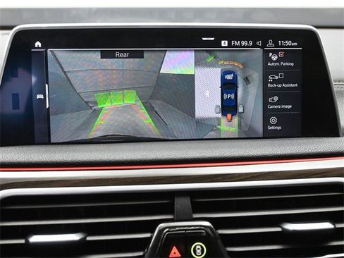 Used 2020 BMW 740i xDrive 740i xDrive w/ Cold Weather Package image 40