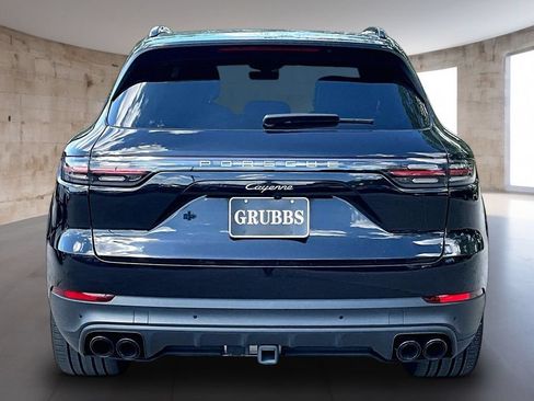 Used 2022 Porsche Cayenne Platinum Edition AWD/4WD image 5