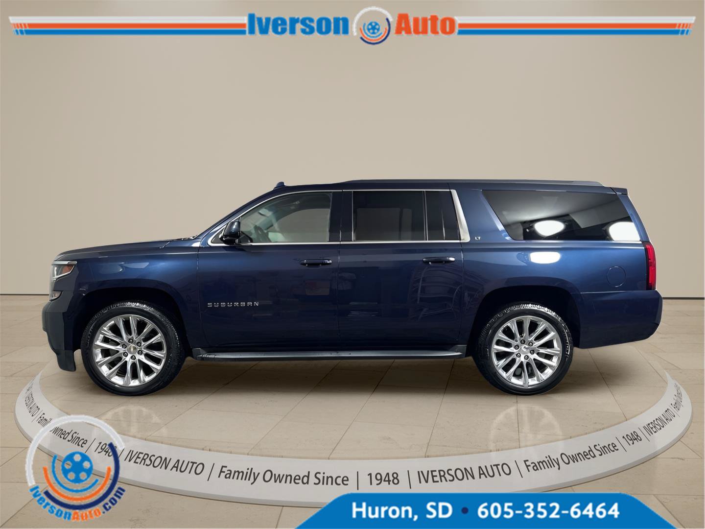 Used 2020 Chevrolet Suburban LT w/ Max Trailering Package AWD/4WD image 7